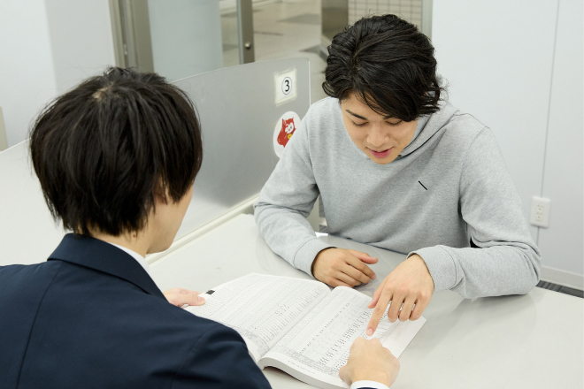 クラス担任
