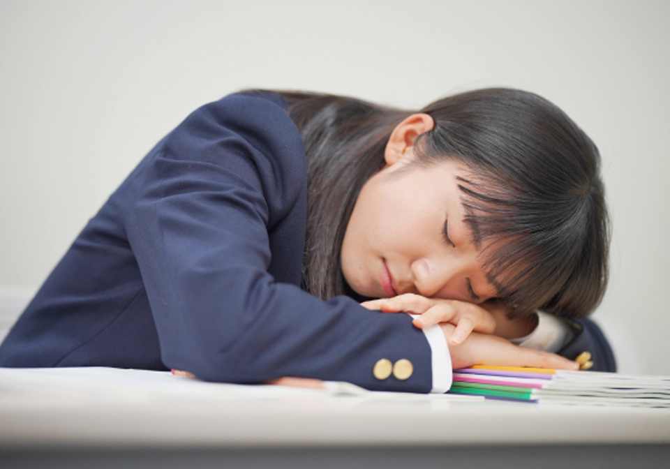 睡魔に負けない！眠気対策について